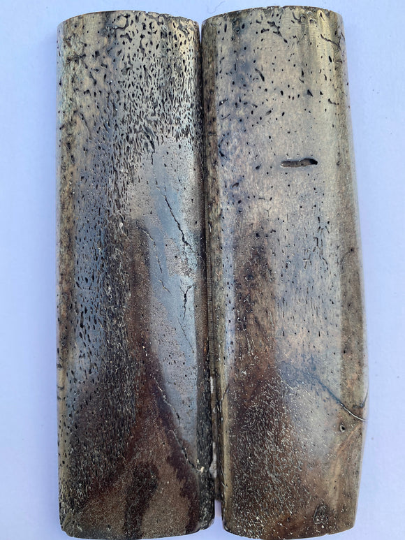 110 x (34 to 30) x ( 9,5 to 7,5) mm